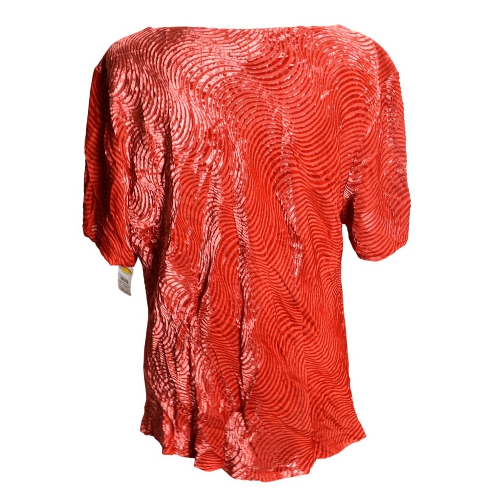 Talbots Women's Red Textured Velvet Short Sleeve Top 16W Scoop Neck eveningwear‎ - Picture 3 of 7